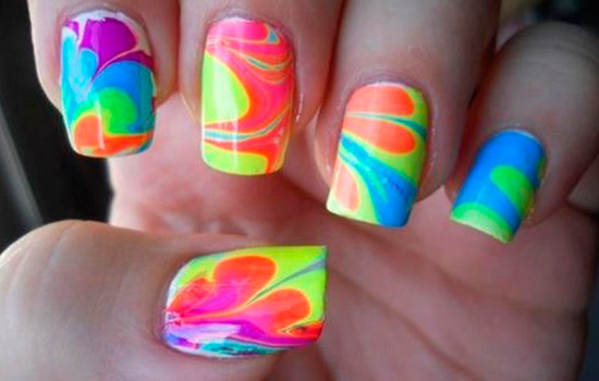 Новинки разноцветного дизайна ногтей